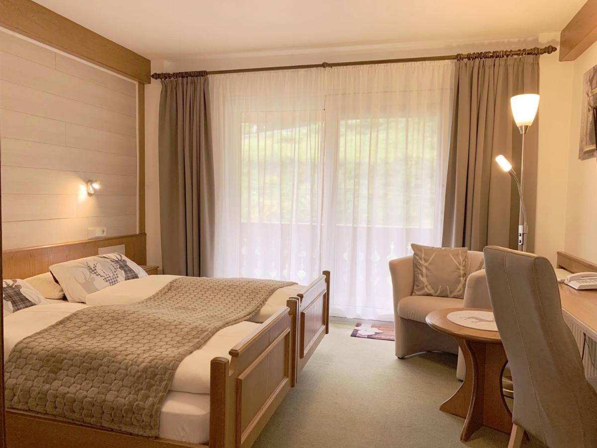 Landhotel Untere Kapfenhardter Muehle Unterreichenbach Dış mekan fotoğraf