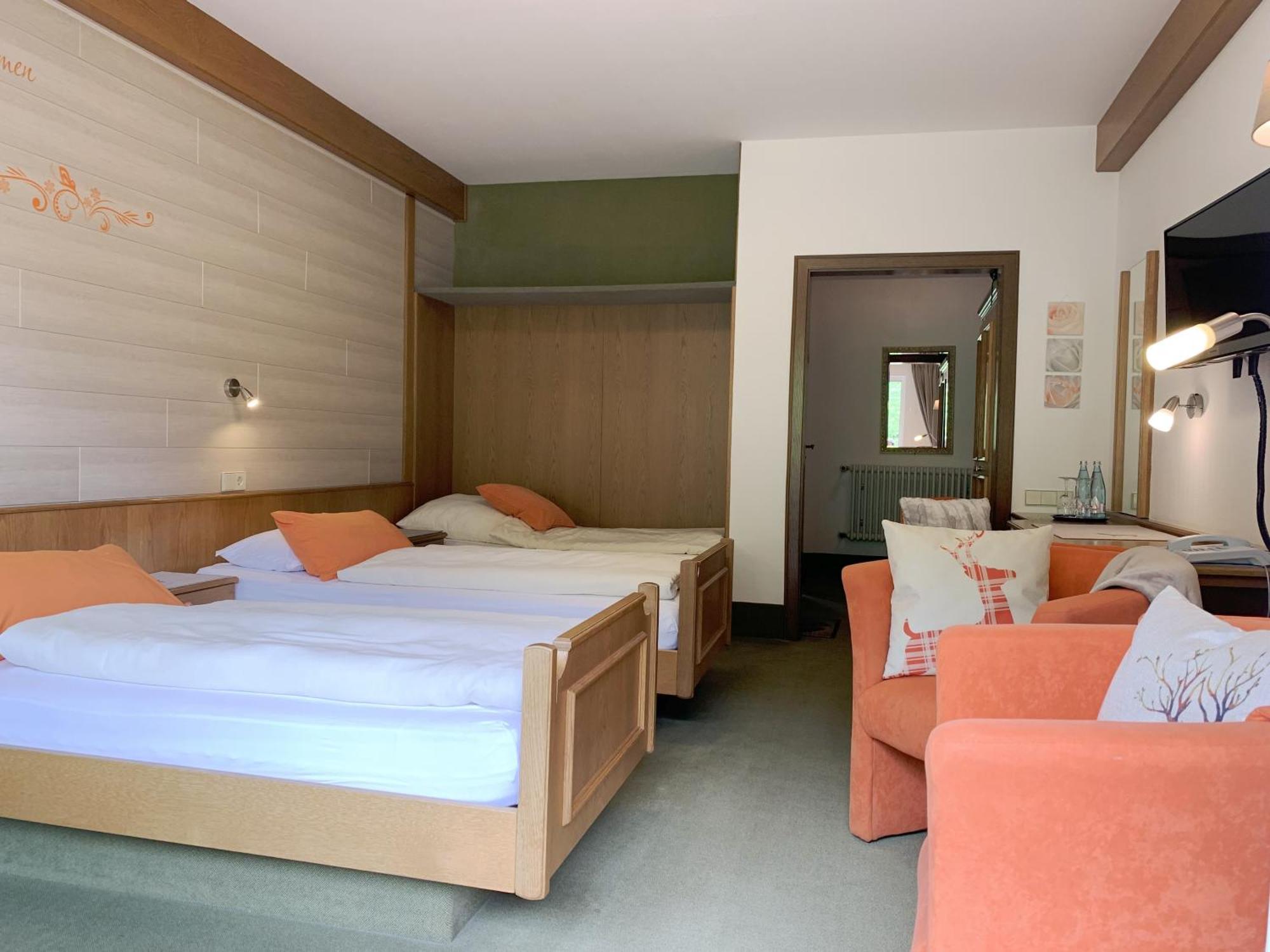 Landhotel Untere Kapfenhardter Muehle Unterreichenbach Dış mekan fotoğraf