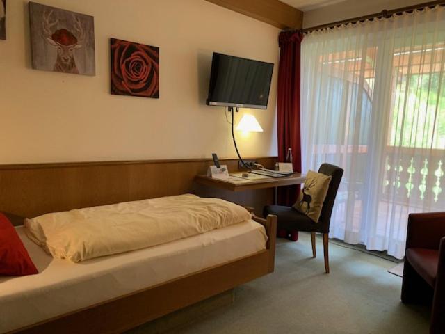 Landhotel Untere Kapfenhardter Muehle Unterreichenbach Dış mekan fotoğraf